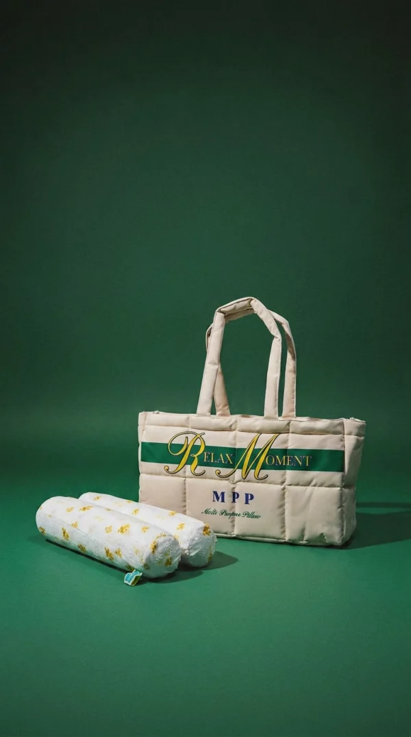 Relax Moment Floral Pillow Large Bag